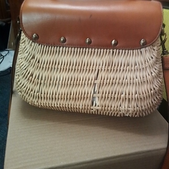 Woven Straw Patricia Nash Crossbody Bag with Tan Leather Trim - Picture 2 of 4